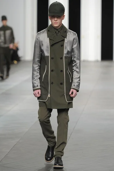 Look 26